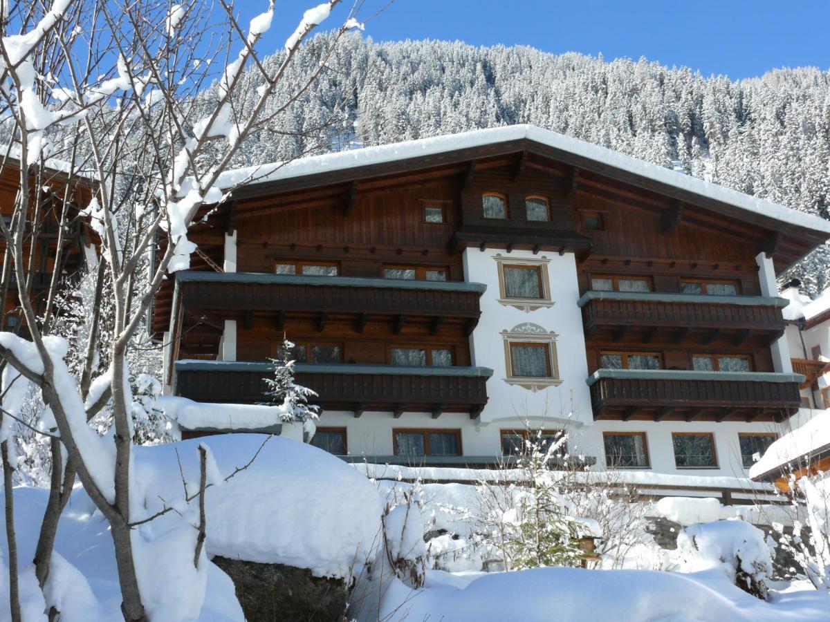 Apart - Und Fruehstueckspension Jaegerheim Kaunertal Dış mekan fotoğraf