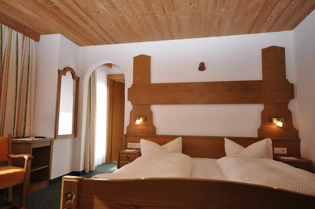 Apart - Und Fruehstueckspension Jaegerheim Kaunertal Dış mekan fotoğraf