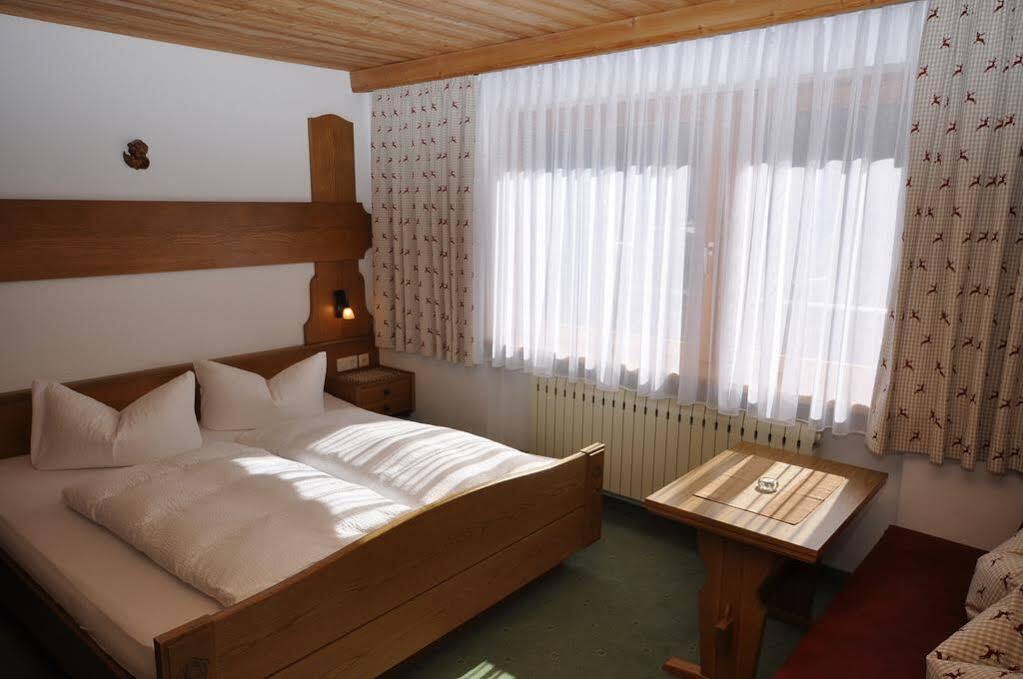 Apart - Und Fruehstueckspension Jaegerheim Kaunertal Dış mekan fotoğraf